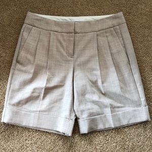 Express NWT beige shorts size 0